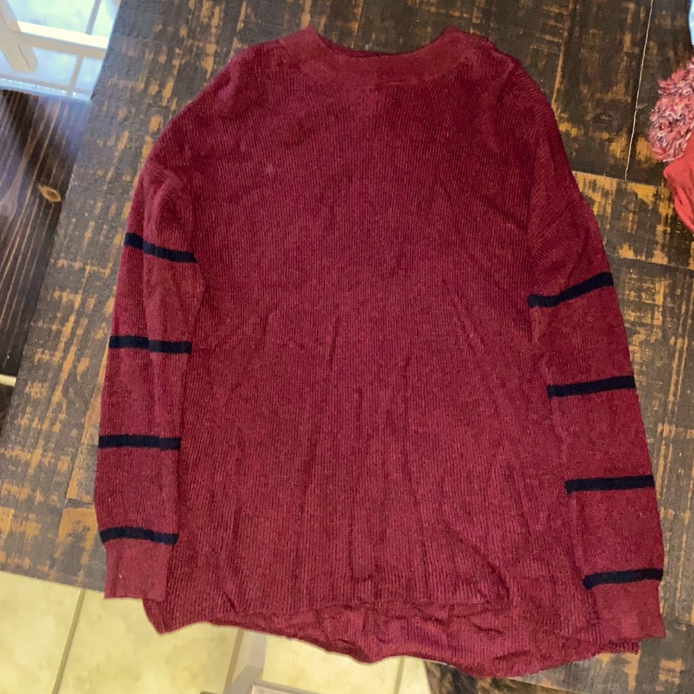American Eagle Maroon Sweater